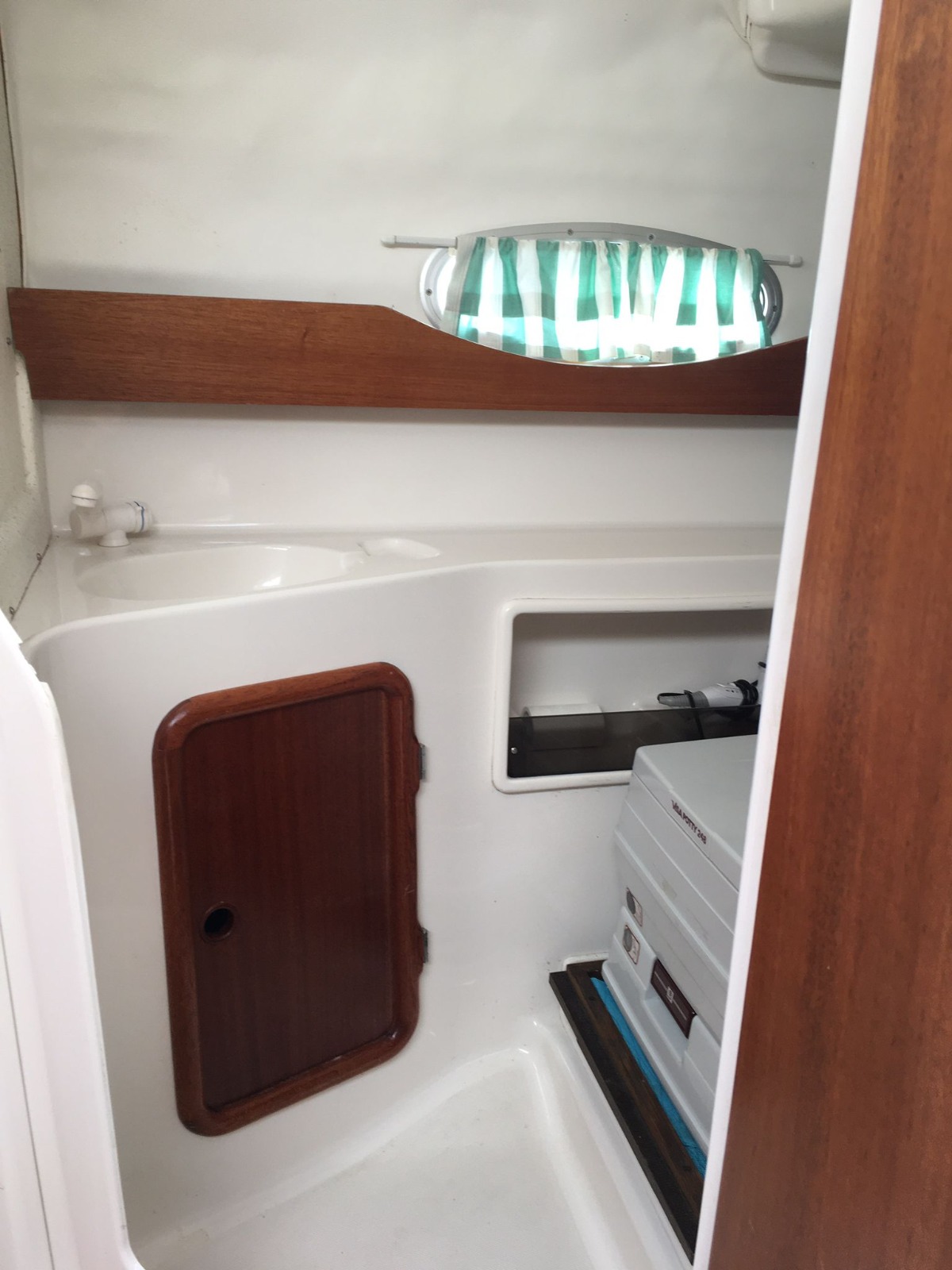SY Delphia Sportina 760  mit 3,5 To.Trailer