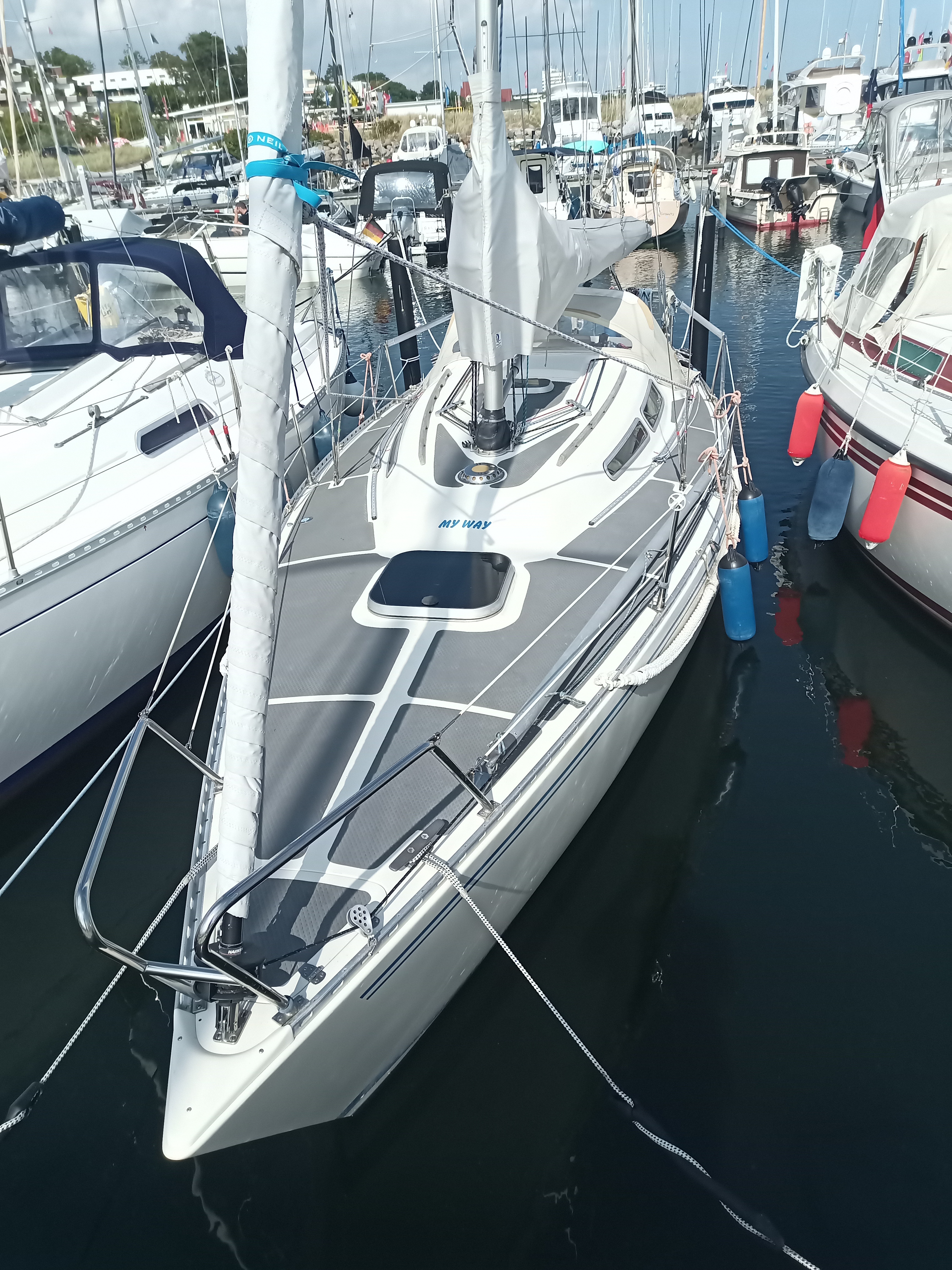 SY Larsen 28
